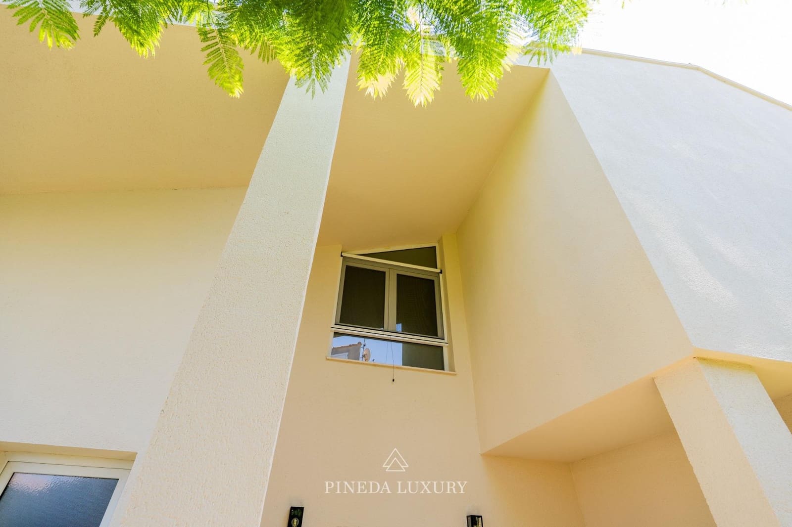 4 Zimmer Villa zu vermieten in Pucol mit Pool Garage - 3.000 € (Ref: 9942525)