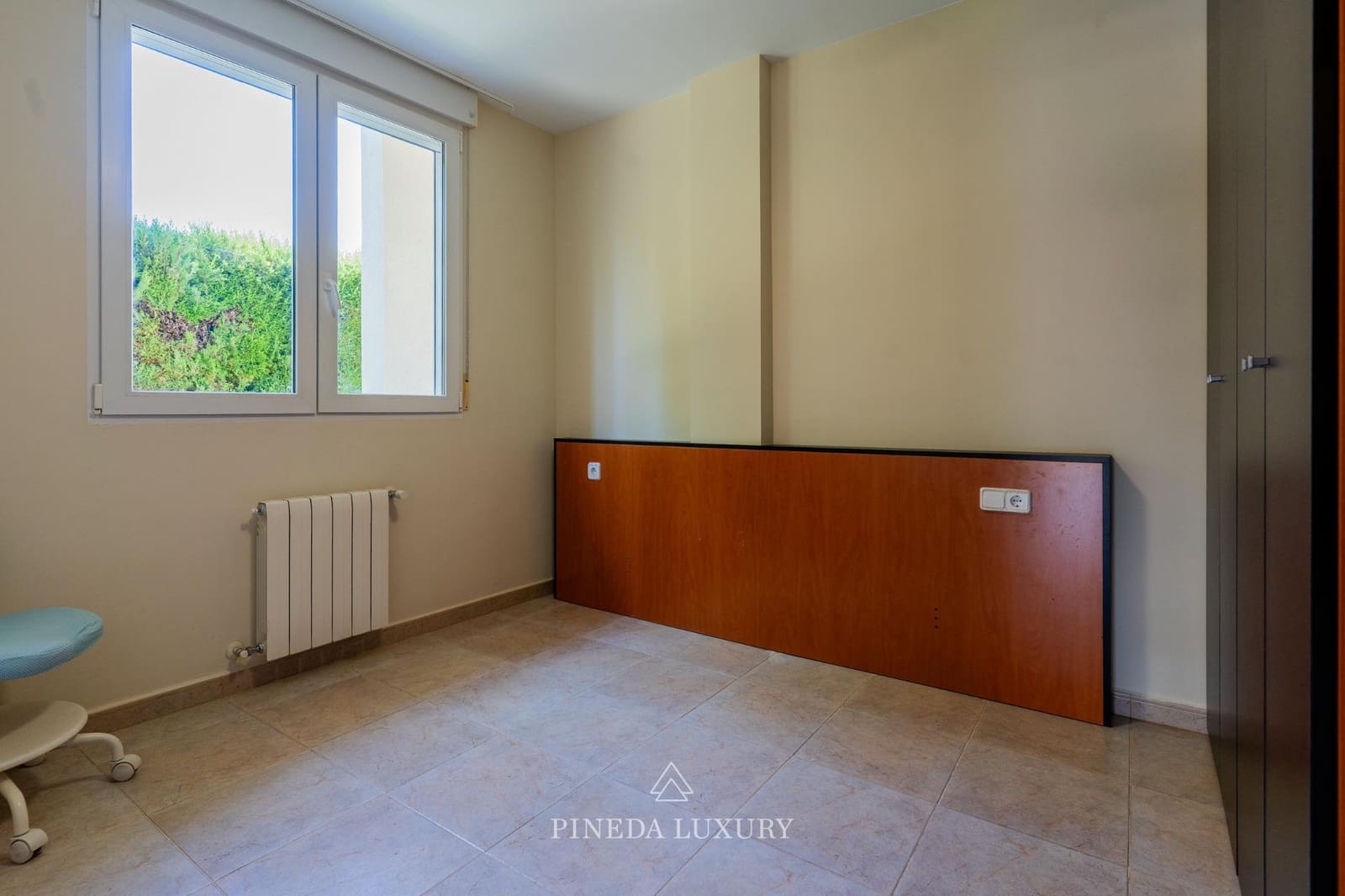 4 Zimmer Villa zu vermieten in Pucol mit Pool Garage - 3.000 € (Ref: 9942525)