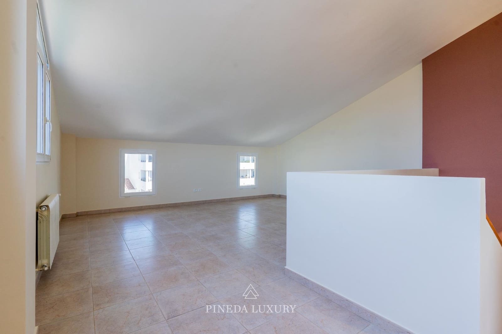 4 Zimmer Villa zu vermieten in Pucol mit Pool Garage - 3.000 € (Ref: 9942525)