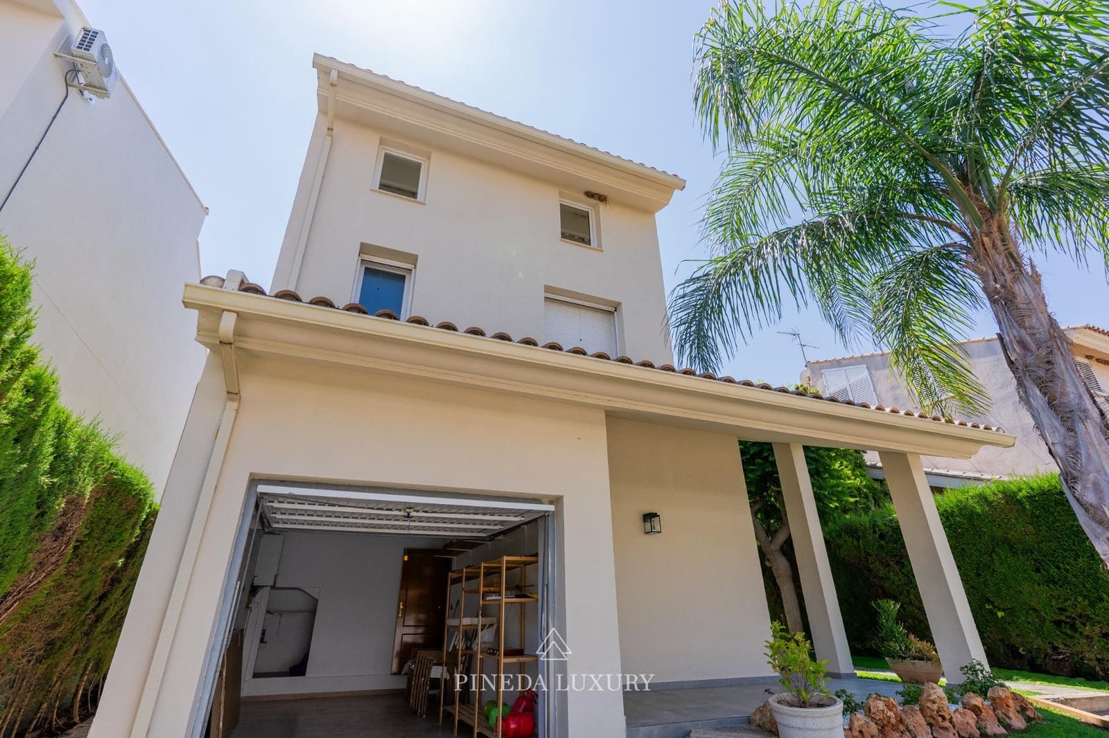 4 Zimmer Villa zu vermieten in Pucol mit Pool Garage - 3.000 € (Ref: 9942525)