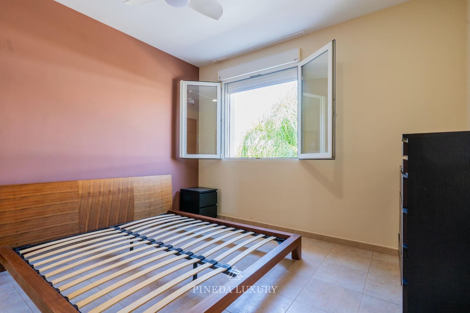 4 Zimmer Villa zu vermieten in Pucol mit Pool Garage - 3.000 € (Ref: 9942525)