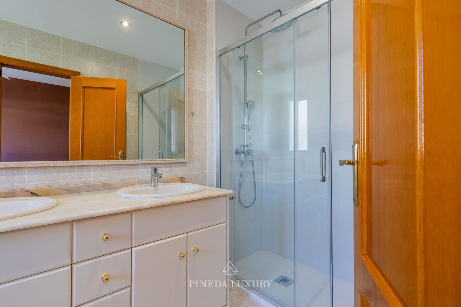 4 Zimmer Villa zu vermieten in Pucol mit Pool Garage - 3.000 € (Ref: 9942525)