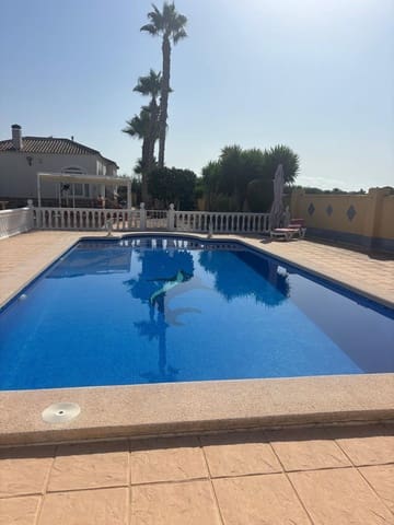 Chalet de 4 habitaciones en Catral en venta con piscina garaje - 369.000 € (Ref: 10078532)