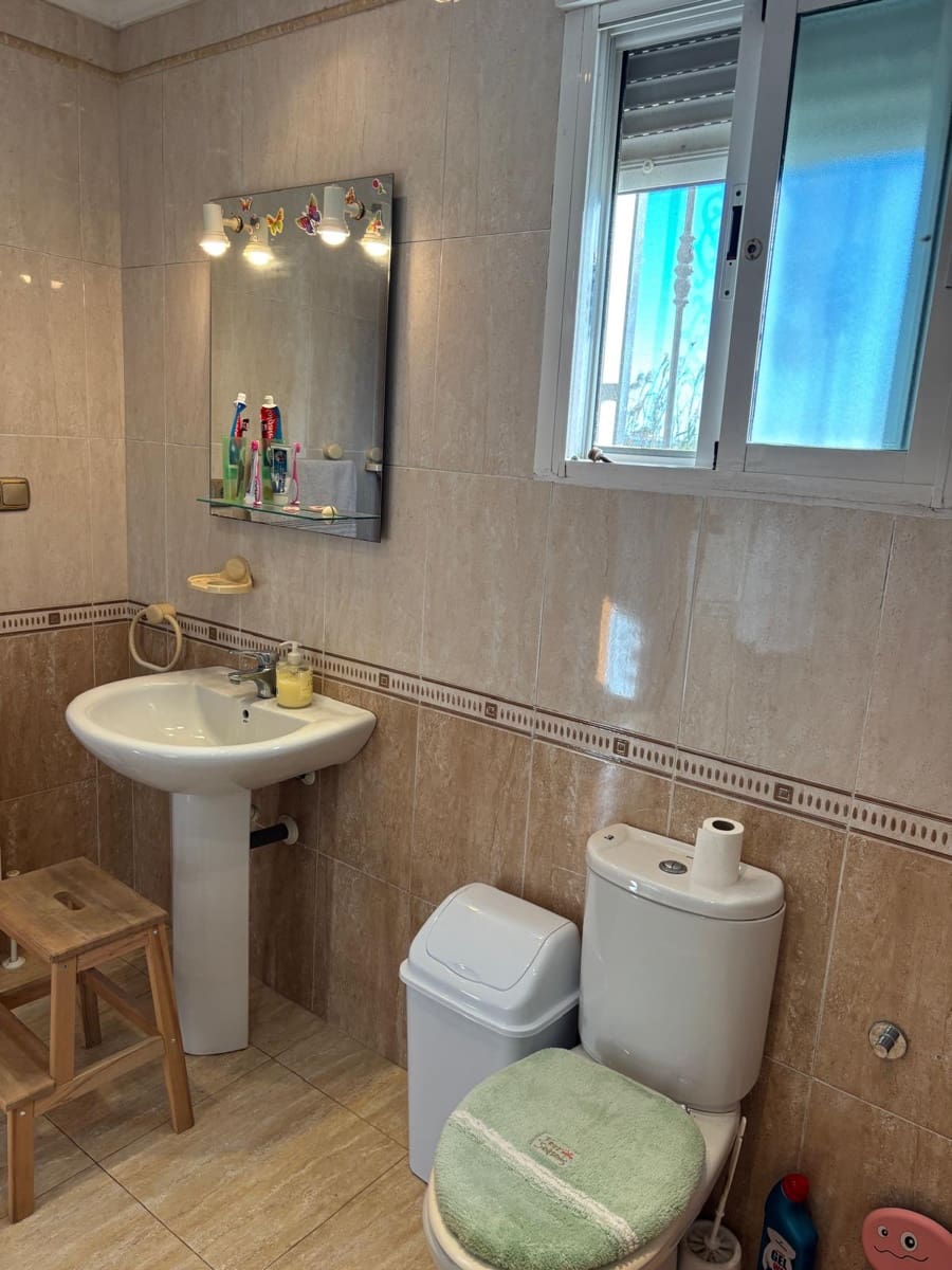Chalet de 4 habitaciones en Catral en venta con piscina garaje - 369.000 € (Ref: 10078532)