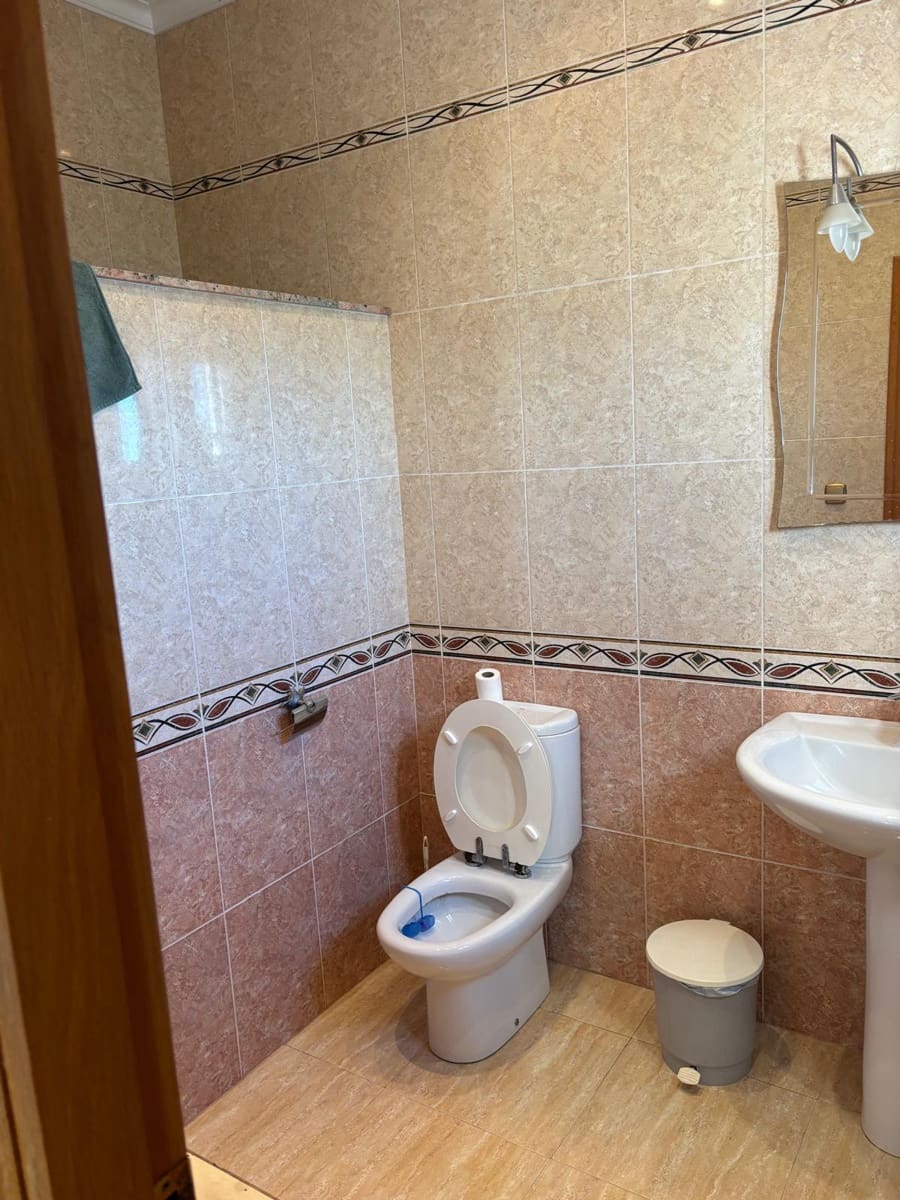 Chalet de 4 habitaciones en Catral en venta con piscina garaje - 369.000 € (Ref: 10078532)