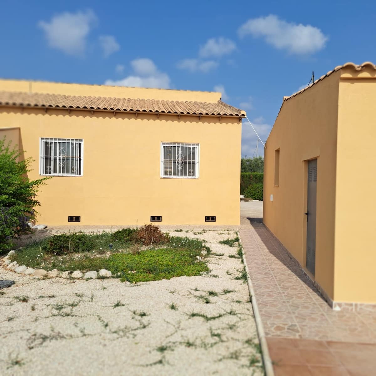 Chalet de 3 habitaciones en Catral en venta con piscina garaje - 390.000 € (Ref: 10078533)