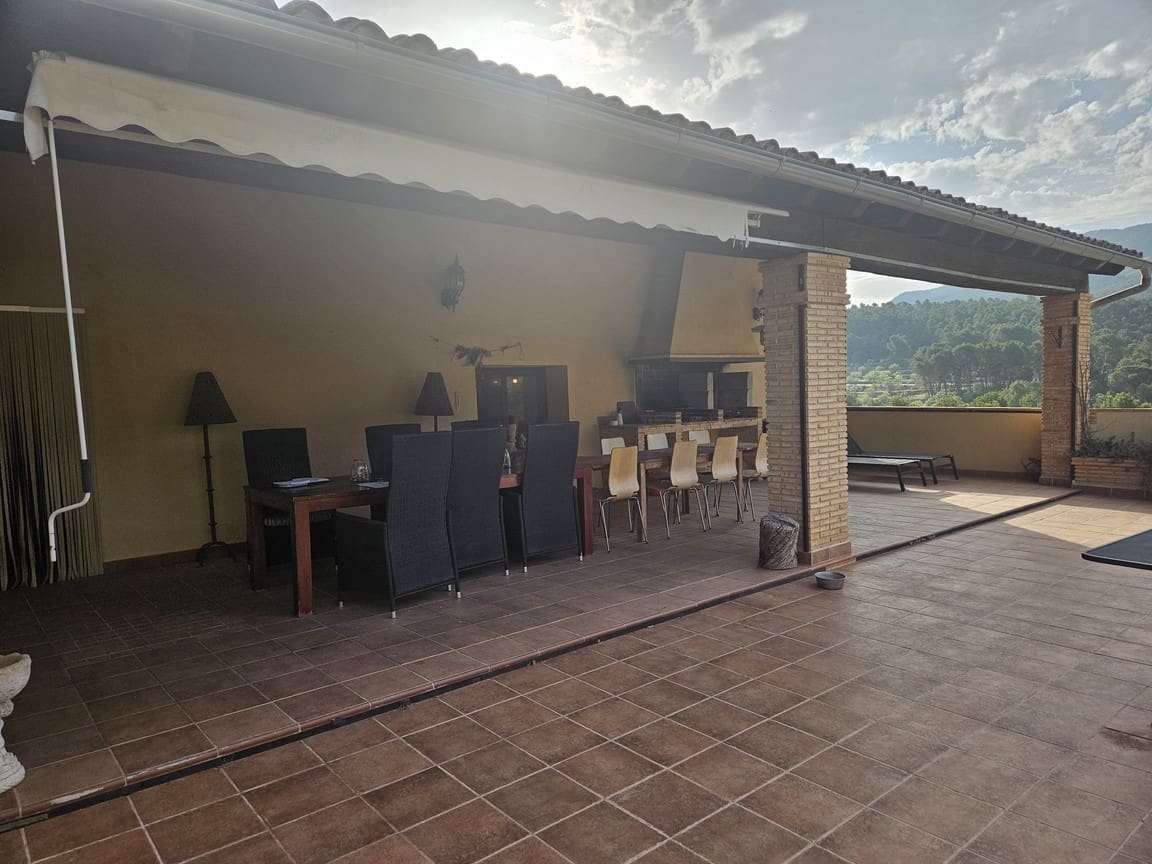8 makuuhuone Huvila myytävänä paikassa Alcoy / Alcoi mukana uima-altaan 
autotalli - 759 000 € (Ref: 10078534)