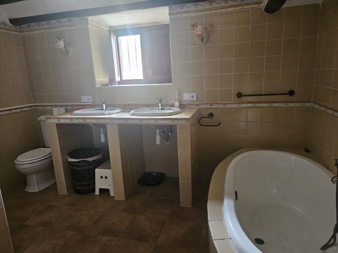 8 makuuhuone Huvila myytävänä paikassa Alcoy / Alcoi mukana uima-altaan 
autotalli - 759 000 € (Ref: 10078534)