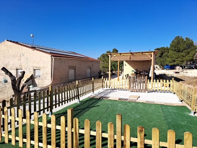 3 sypialnia Willa na sprzedaż w La Romana z basenem garażem - 299 000 € (Ref: 10079807)