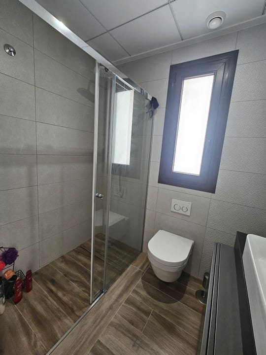 3 sypialnia Willa na sprzedaż w Torrevieja z basenem garażem - 495 000 € (Ref: 10079860)