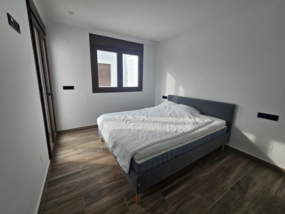 3 sypialnia Willa na sprzedaż w Torrevieja z basenem garażem - 495 000 € (Ref: 10079860)