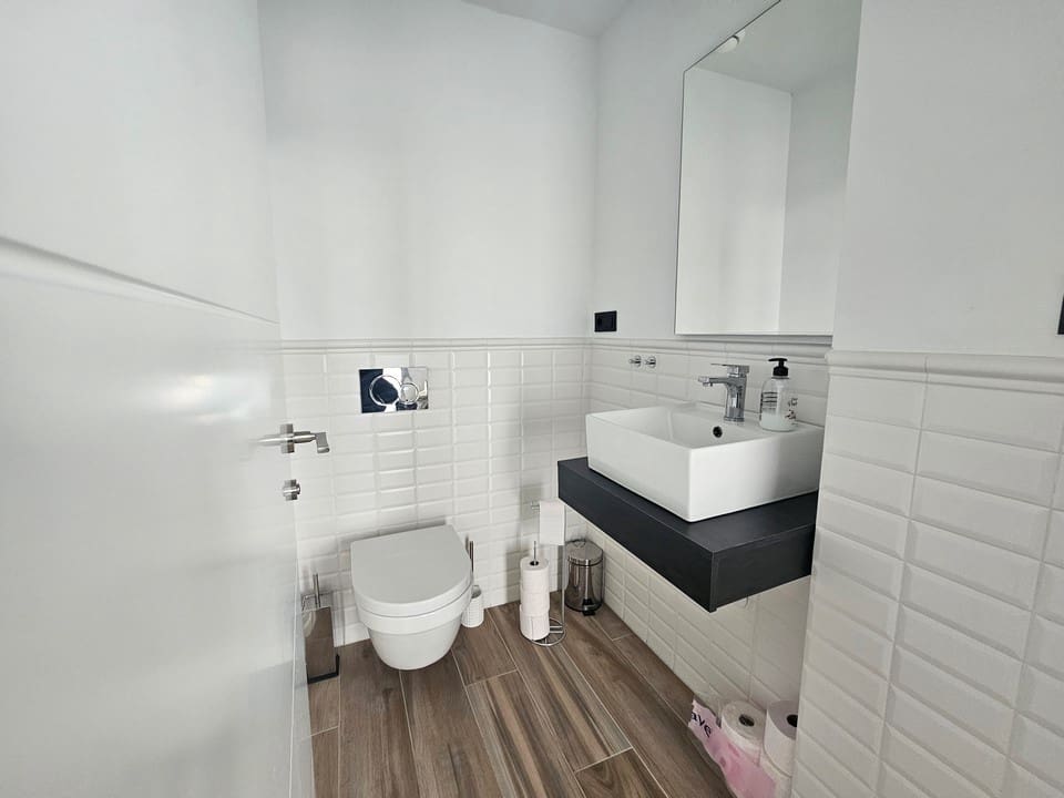 3 sypialnia Willa na sprzedaż w Torrevieja z basenem garażem - 495 000 € (Ref: 10079860)