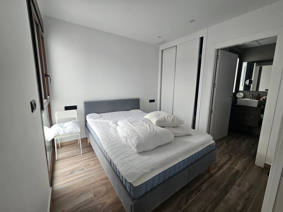3 sypialnia Willa na sprzedaż w Torrevieja z basenem garażem - 495 000 € (Ref: 10079860)