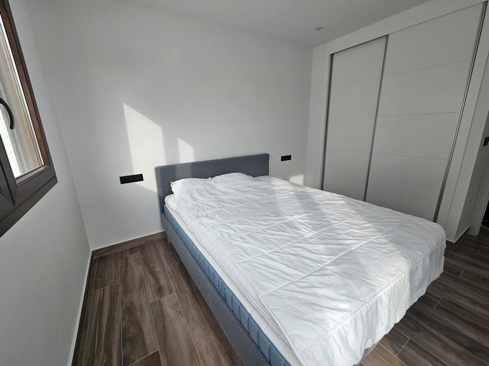3 sypialnia Willa na sprzedaż w Torrevieja z basenem garażem - 495 000 € (Ref: 10079860)