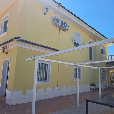 4 Zimmer Villa zu verkaufen in Crevillente / Crevillent mit Pool Garage - 850.000 € (Ref: 10079879)