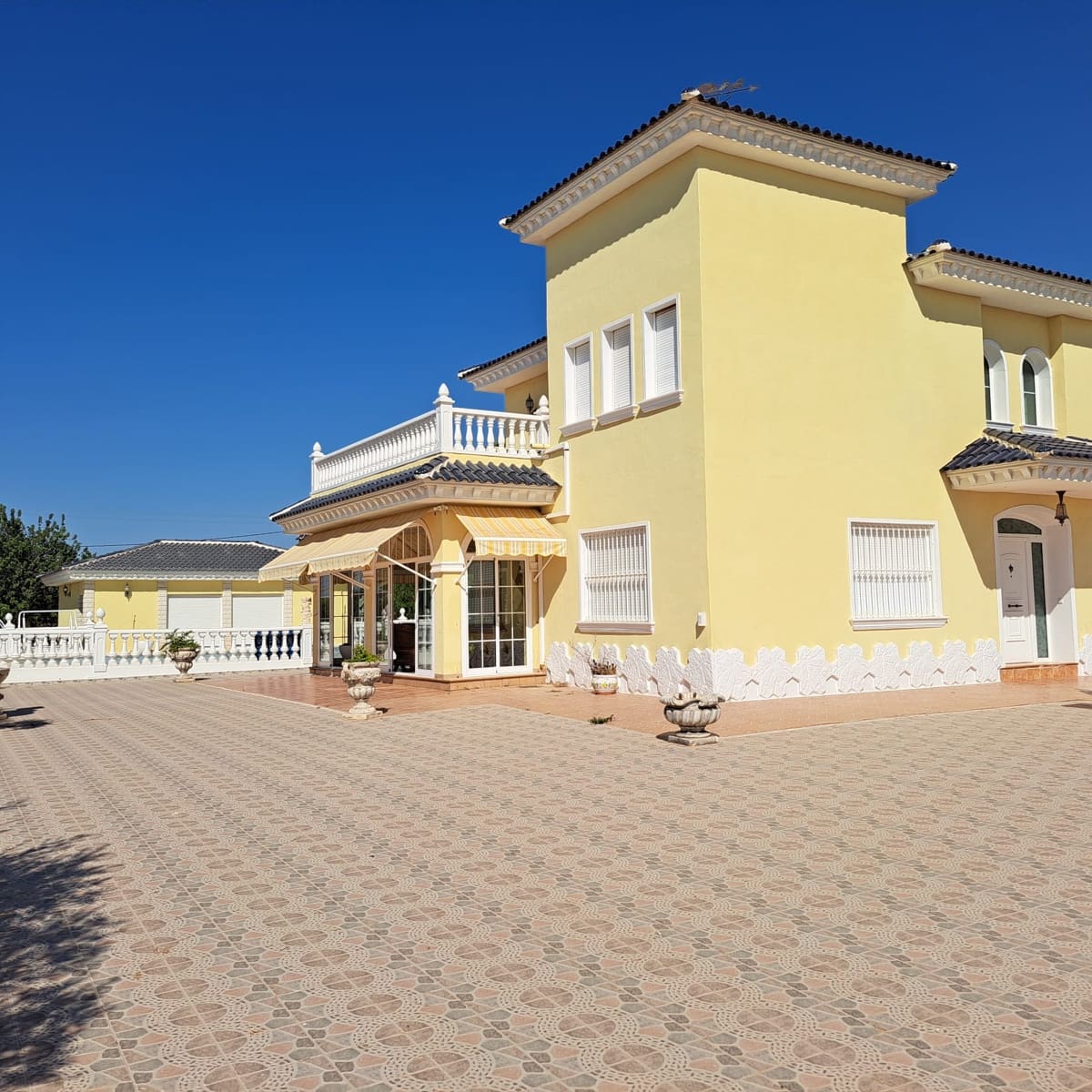 4 Zimmer Villa zu verkaufen in Crevillente / Crevillent mit Pool Garage - 850.000 € (Ref: 10079879)