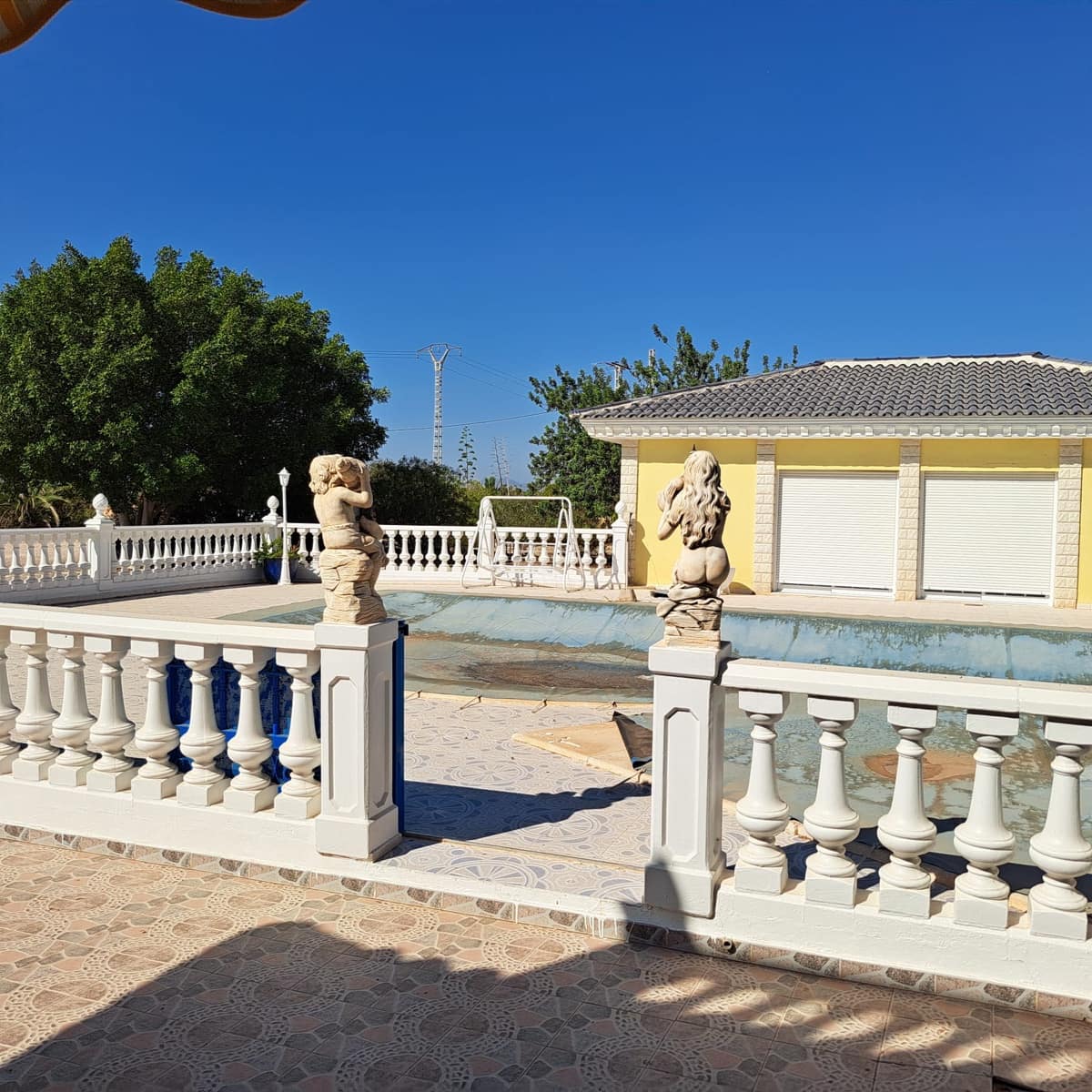 4 Zimmer Villa zu verkaufen in Crevillente / Crevillent mit Pool Garage - 850.000 € (Ref: 10079879)