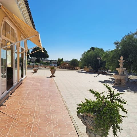 4 Zimmer Villa zu verkaufen in Crevillente / Crevillent mit Pool Garage - 850.000 € (Ref: 10079879)