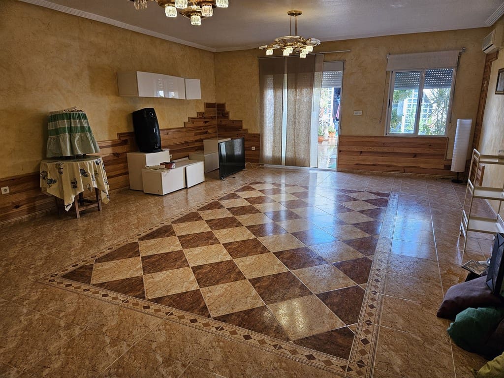 Chalet de 5 habitaciones en San Isidro en venta con piscina garaje - 349.000 € (Ref: 10079889)
