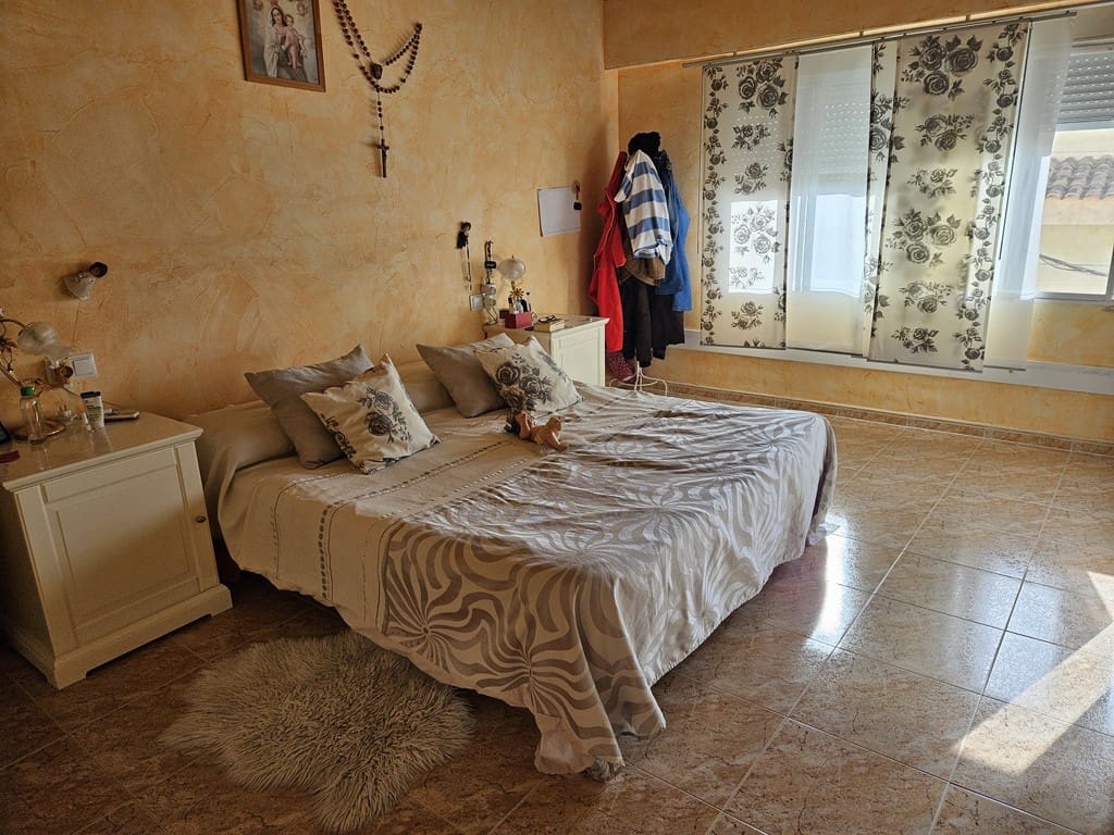 Chalet de 5 habitaciones en San Isidro en venta con piscina garaje - 349.000 € (Ref: 10079889)