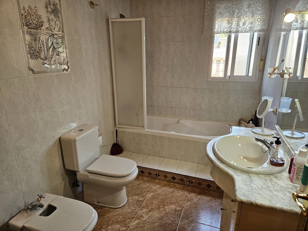 Chalet de 5 habitaciones en San Isidro en venta con piscina garaje - 349.000 € (Ref: 10079889)