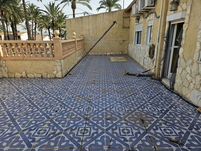 Chalet de 5 habitaciones en San Isidro en venta con piscina garaje - 349.000 € (Ref: 10079889)