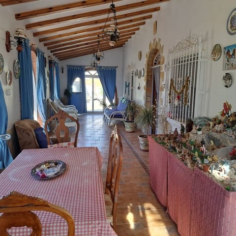 7 sovrum Villa till salu i Albatera med pool garage - 349 000 € (Ref: 10079901)