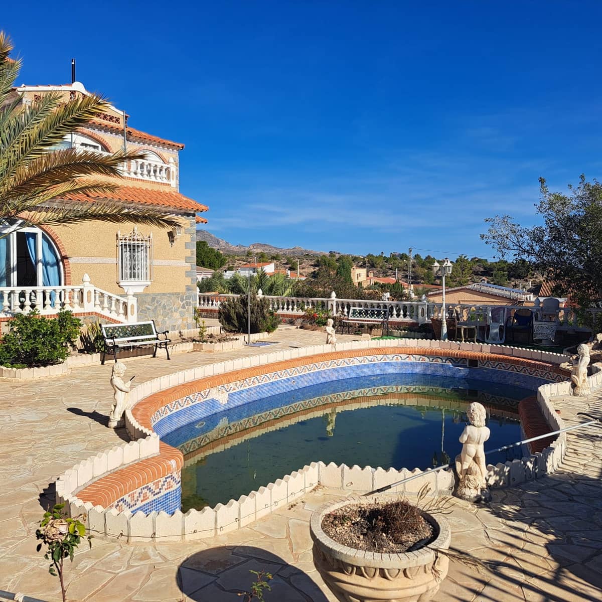 7 sovrum Villa till salu i Albatera med pool garage - 349 000 € (Ref: 10079901)
