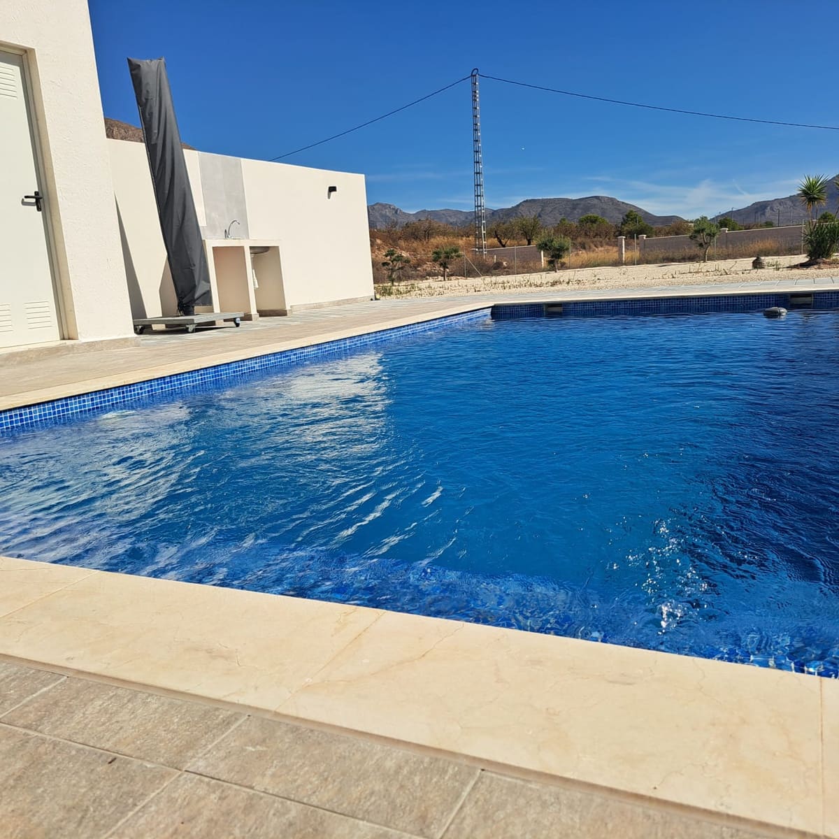 3 soveværelse Villa til salg i Macisvenda med swimmingpool garage - € 385.000 (Ref: 10120693)