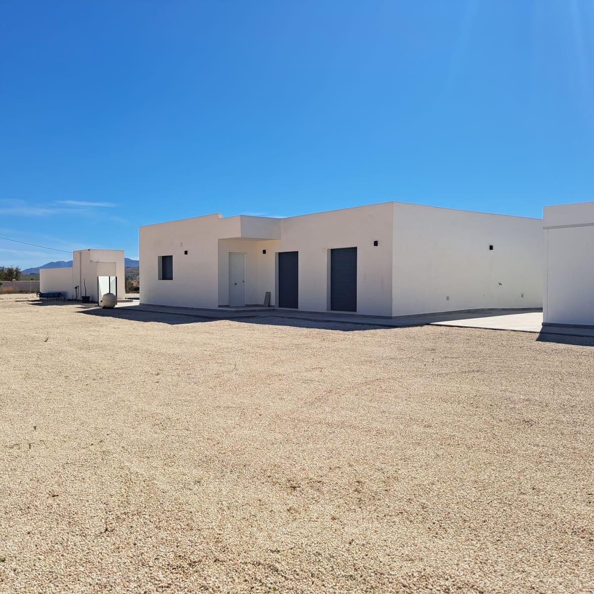 3 soveværelse Villa til salg i Macisvenda med swimmingpool garage - € 385.000 (Ref: 10120693)