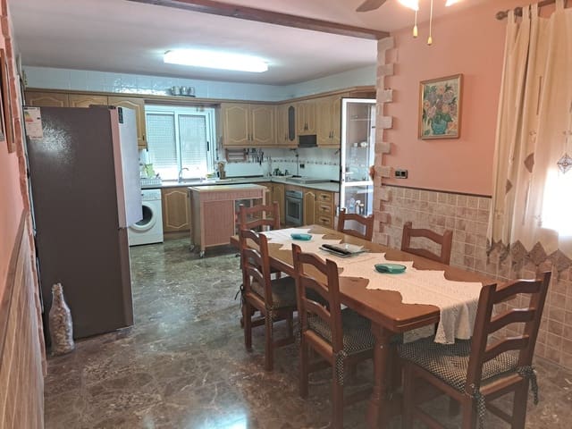 5 bedroom Villa for sale in La Foia - Daimés - Asprella, Elche / Elx with pool garage - € 420,000 (Ref: 10120699)
