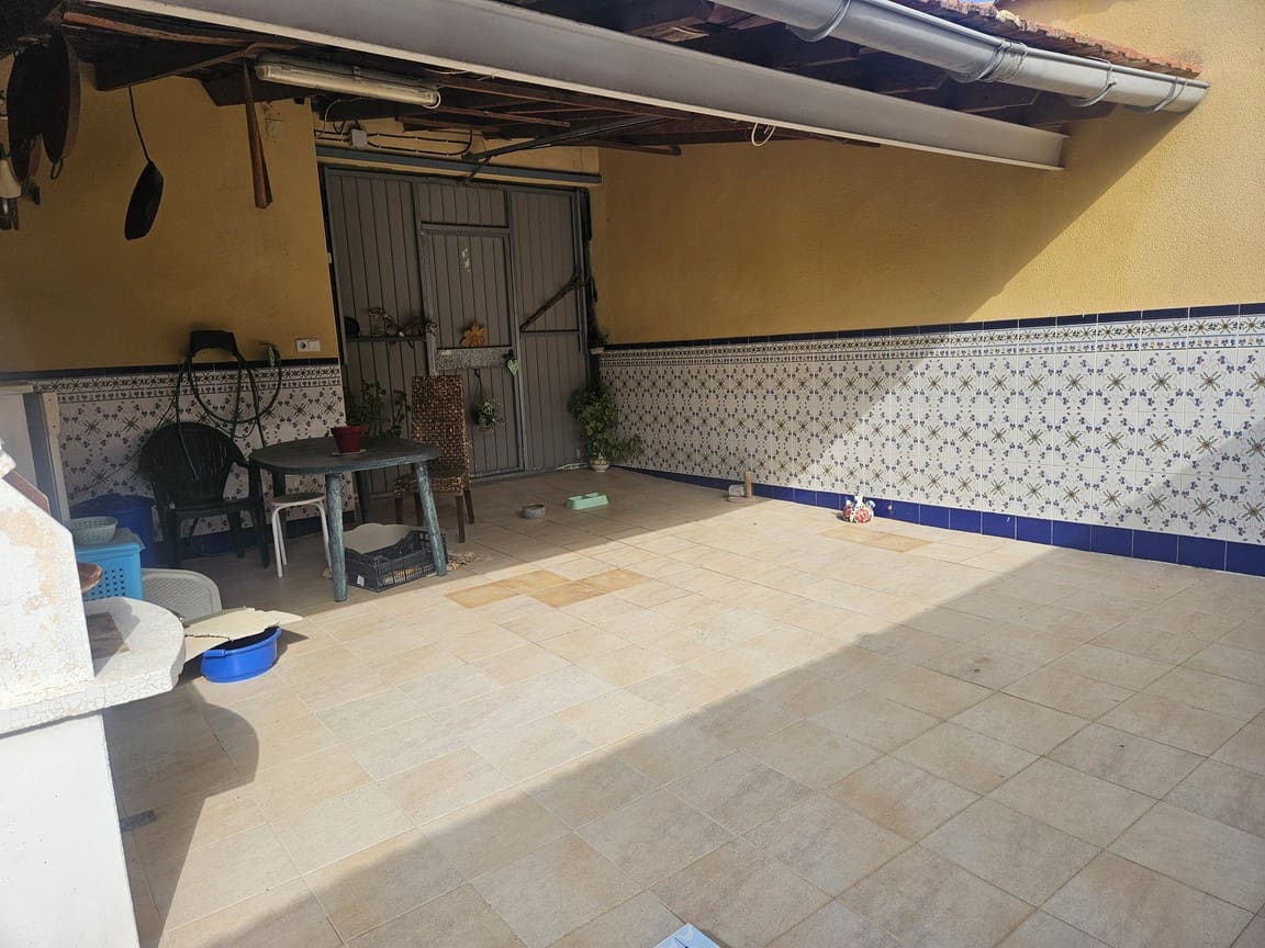 3 quarto Moradia para venda em Cox com garagem - 240 000 € (Ref: 10120707)