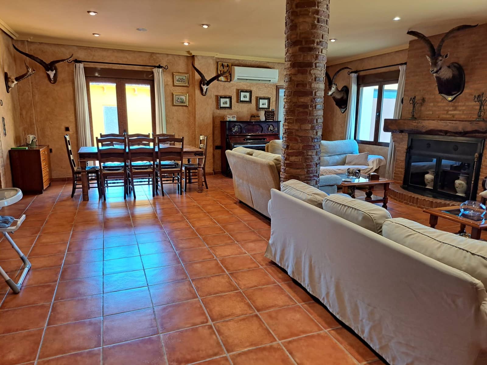 6 quarto Moradia para venda em Salinas com piscina garagem - 1 000 000 € (Ref: 10120776)