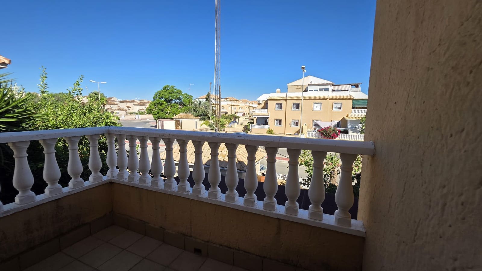 4 makuuhuone Bungalow myytävänä paikassa Ciudad Quesada mukana uima-altaan 
autotalli - 250 000 € (Ref: 10124548)