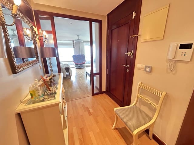 3 soveværelse Strandlejlighed til salg i Alicante by - € 600.000 (Ref: 10124739)