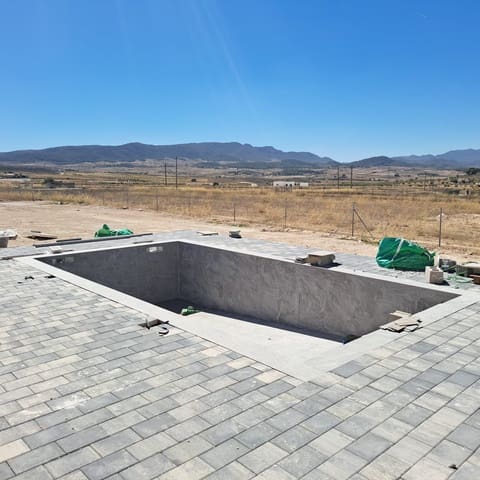 3 quarto Moradia para venda em Jumilla com piscina garagem - 385 000 € (Ref: 10124750)