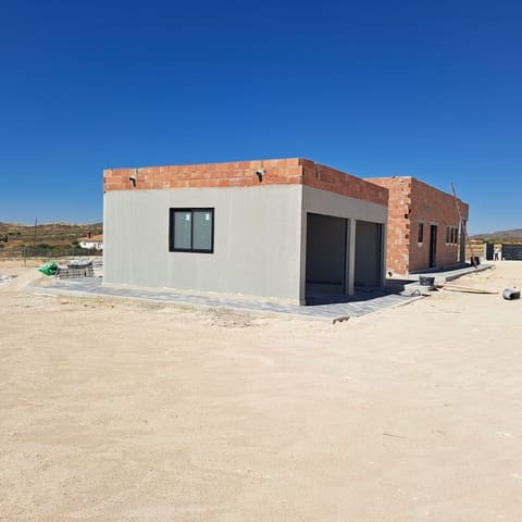 3 quarto Moradia para venda em Jumilla com piscina garagem - 385 000 € (Ref: 10124750)