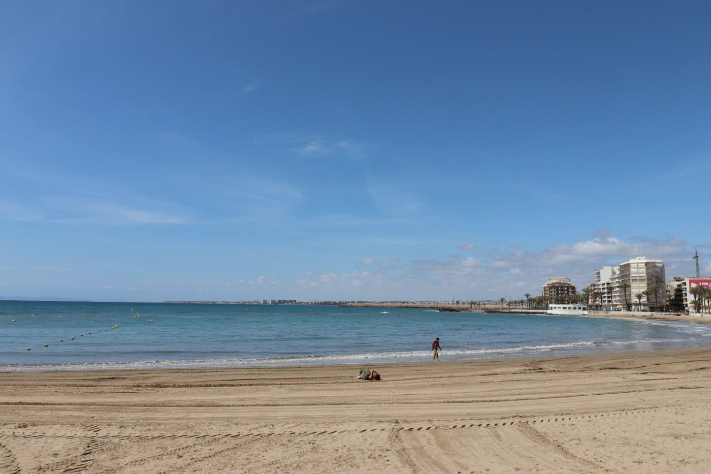 Commercial for sale in Torrevieja - € 399,795 (Ref: 7585225)