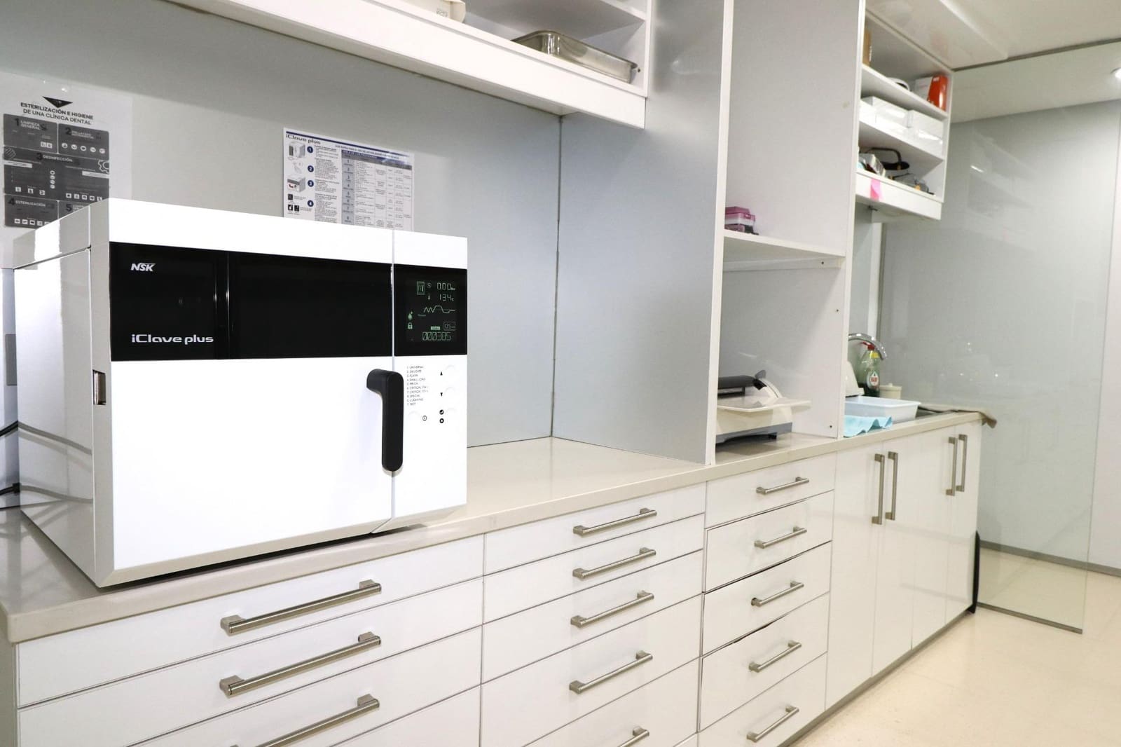 6 bedroom Flat for sale in Torrevieja - € 420,000 (Ref: 7592842)