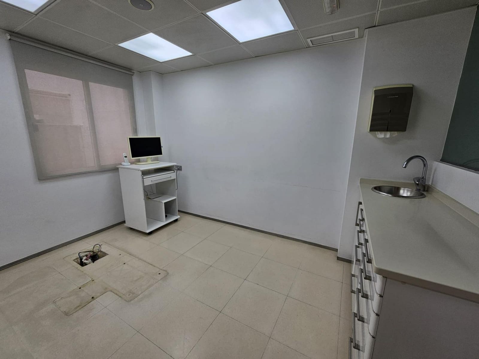 6 bedroom Flat for sale in Torrevieja - € 420,000 (Ref: 7592842)