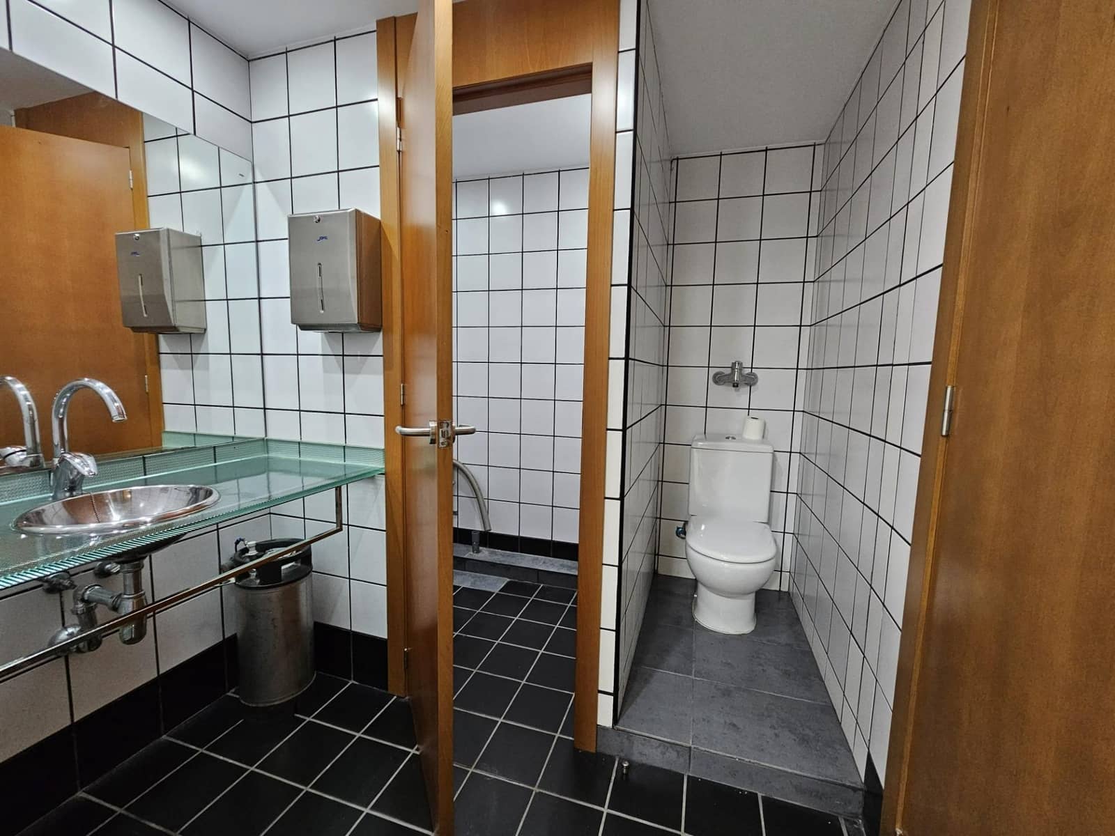 6 bedroom Flat for sale in Torrevieja - € 420,000 (Ref: 7592842)