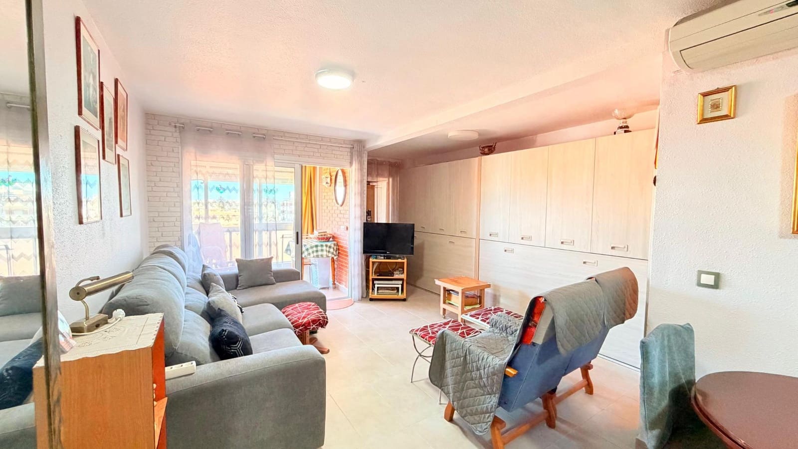 2 bedroom Flat for sale in Torrevieja with pool - € 169,000 (Ref: 9739169)