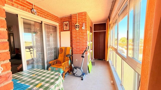 Piso de 2 habitaciones en Playa de los Náufragos, Torrevieja en venta con piscina - 169.000 € (Ref: 9739169)