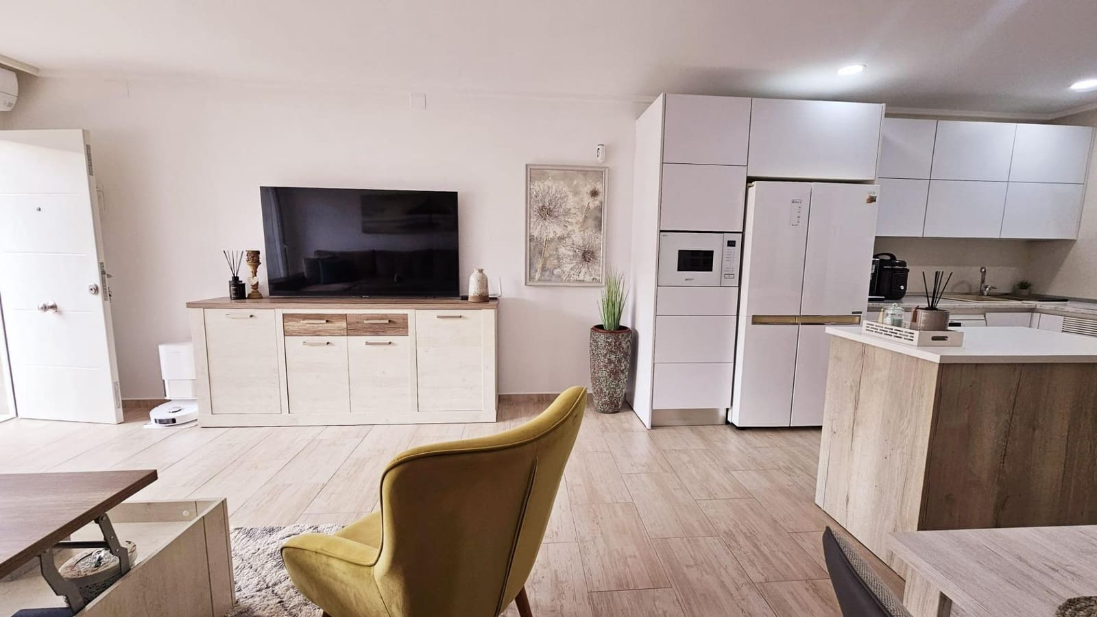 2 bedroom Apartment for sale in La Siesta - € 209,500 (Ref: 9739172)