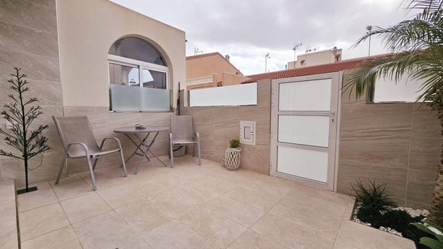 2 bedroom Apartment for sale in La Siesta, Torrevieja - € 209,500 (Ref: 9739172)