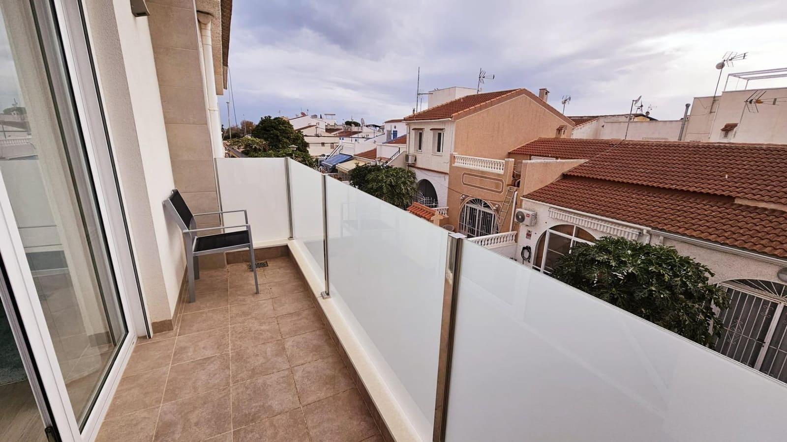 2 bedroom Apartment for sale in La Siesta - € 209,500 (Ref: 9739172)