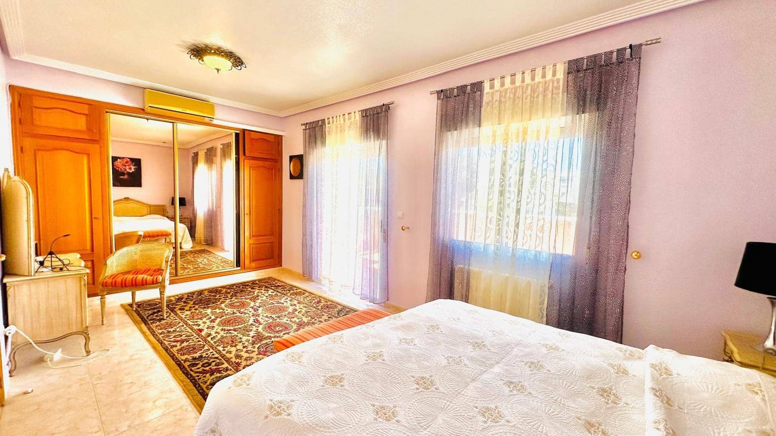 3 bedroom Villa for sale in Torrevieja with pool - € 780,000 (Ref: 9739176)