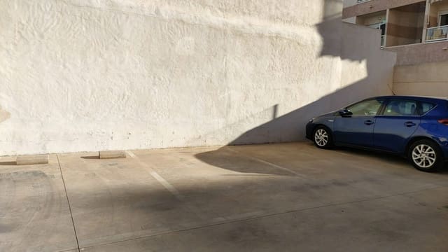 Garaje en Nueva Torrevieja, Torrevieja en venta - 5.700 € (Ref: 9739177)