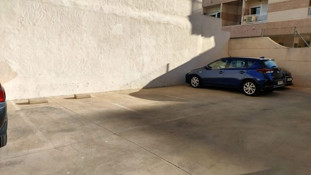 Garaje en Nueva Torrevieja, Torrevieja en venta - 5.700 € (Ref: 9739177)