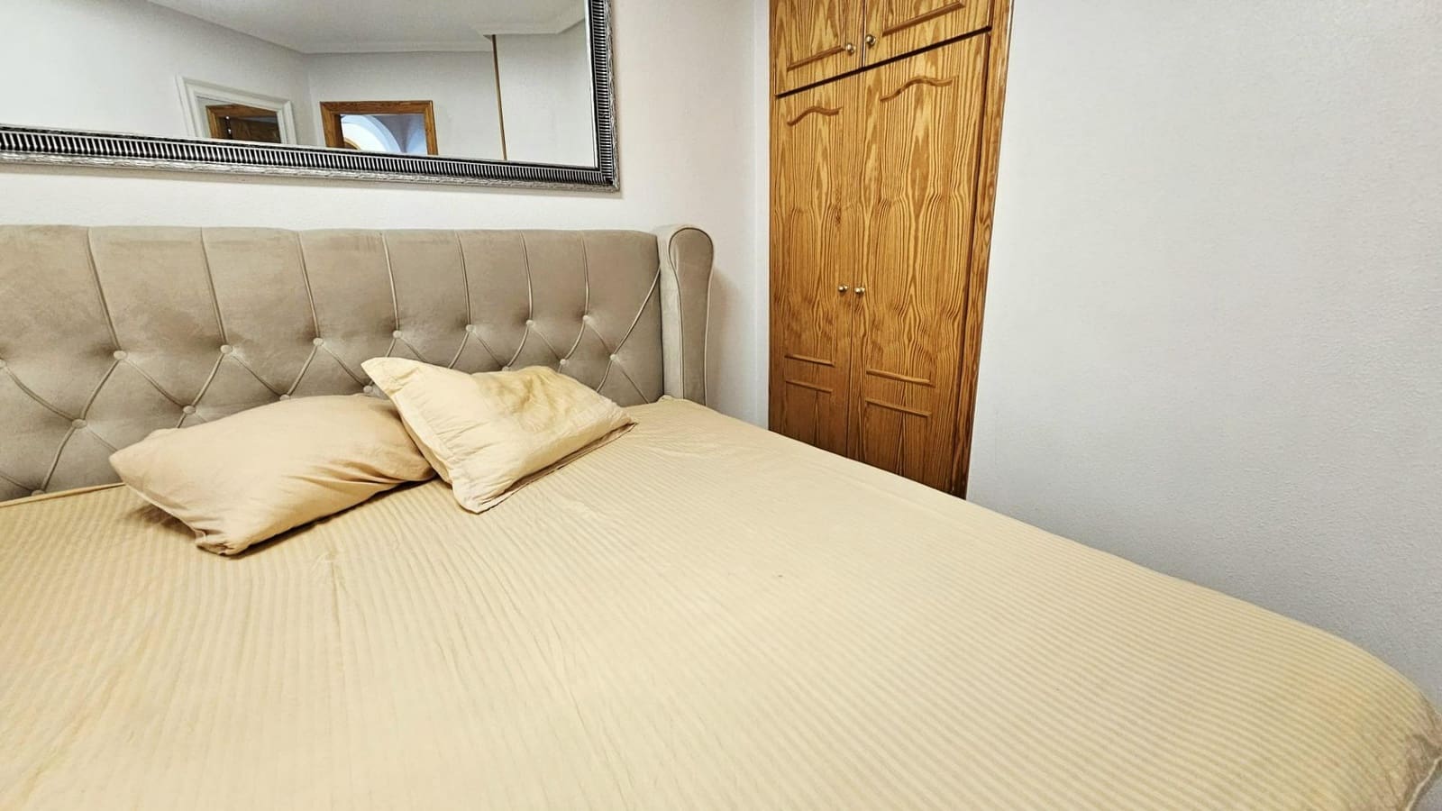 2 bedroom Flat for sale in Torrevieja with pool - € 145,500 (Ref: 9831594)